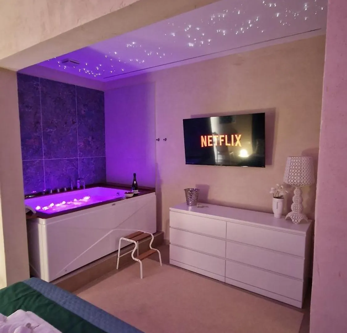 Superior Suite & Apartment Κατάνια Πανσιόν